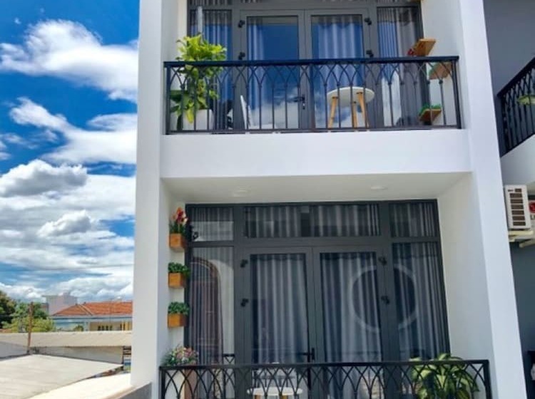 پانسیون Chichi House