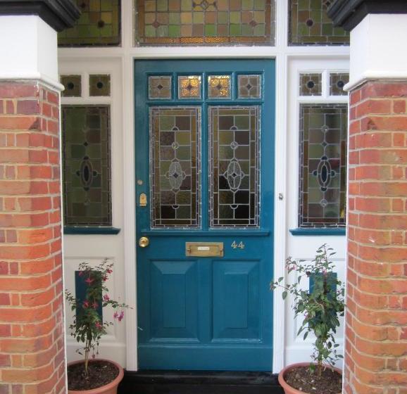 פנסיון Landguard House Bed Only