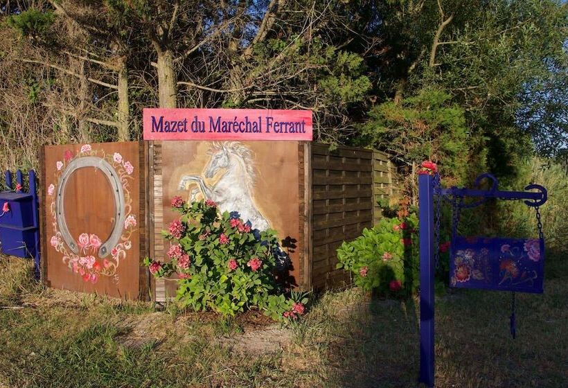 פנסיון Mazet Du Maréchal Ferrant