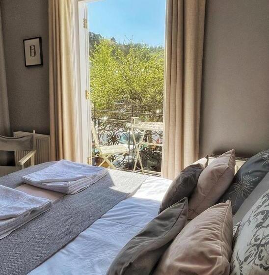 پانسیون Millpool House