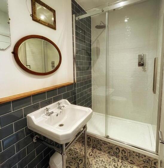 پانسیون Millpool House