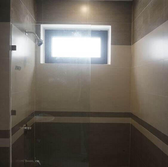 پانسیون Monza Villa