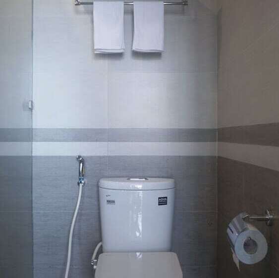 پانسیون Monza Villa