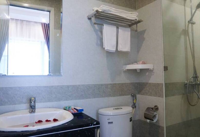 پانسیون Monza Villa