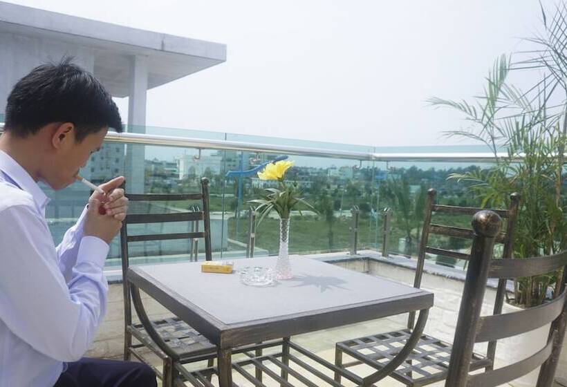 پانسیون Monza Villa