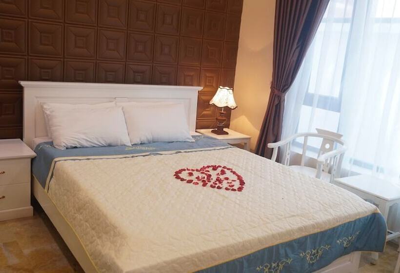 پانسیون Monza Villa