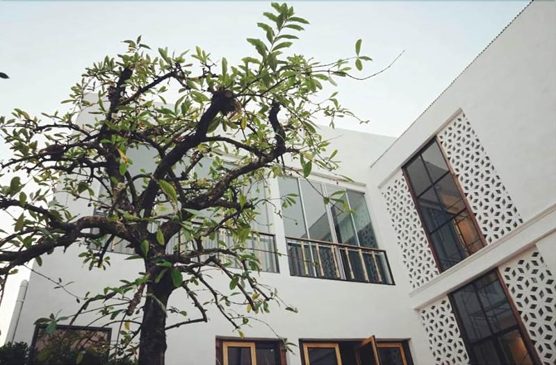 Пансион White Wall Riverfront