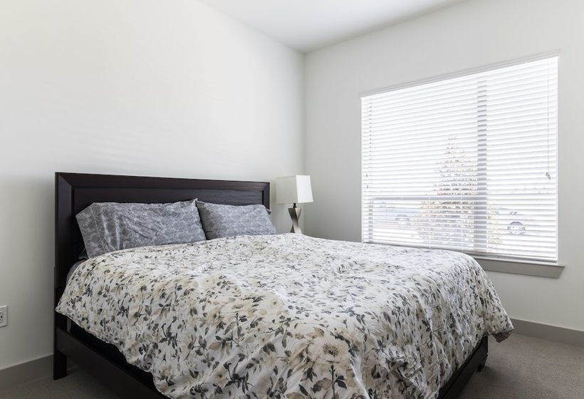 Stayovr At The Star  Frisco