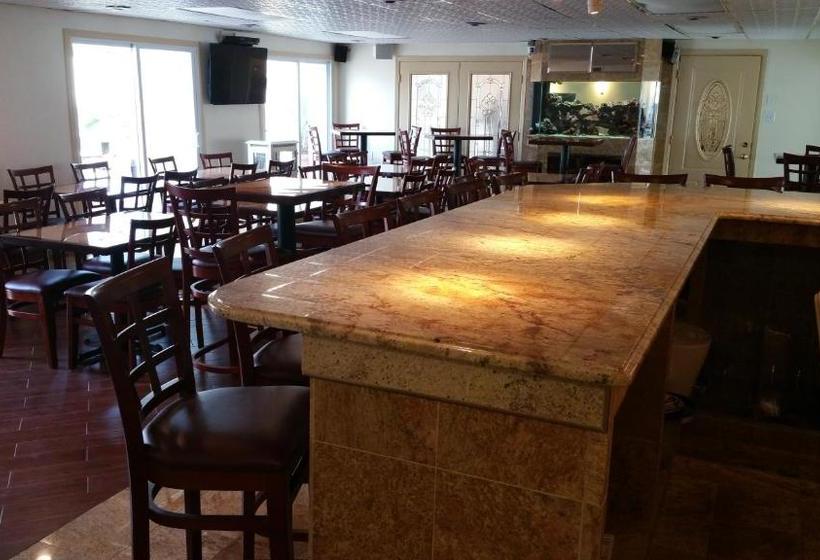 The Amethyst Beach Motel