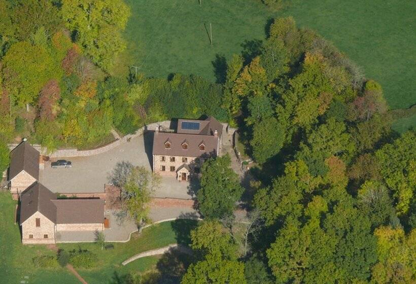 The Larches Ledbury Bed And Breakfast