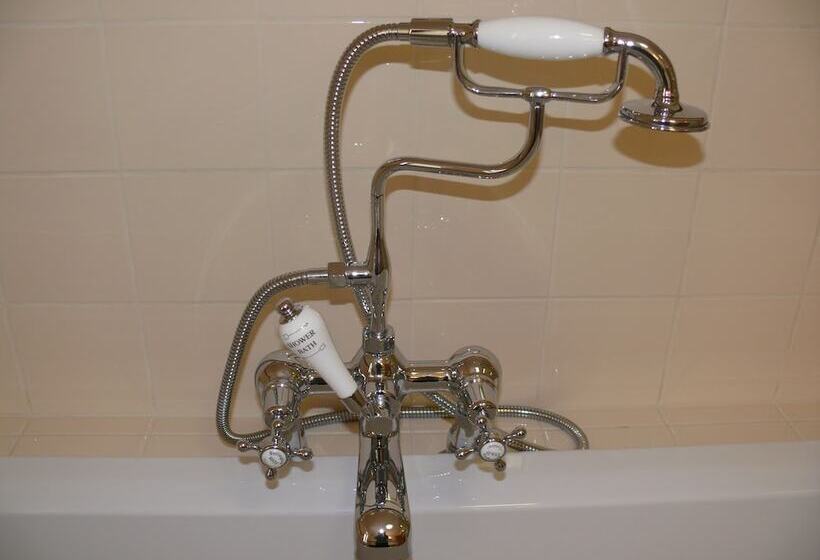 The Larches Ledbury Bed And Breakfast