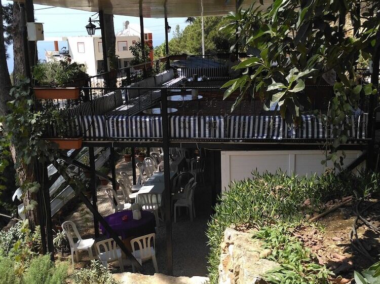 هاستل Zeytinada Pansiyon Ve Gozleme