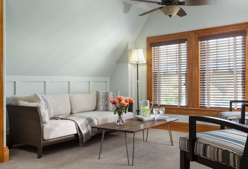 مبيت وإفطار Atlantean Cottage