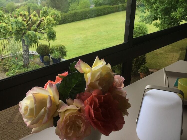 مبيت وإفطار La Chambre De Madel