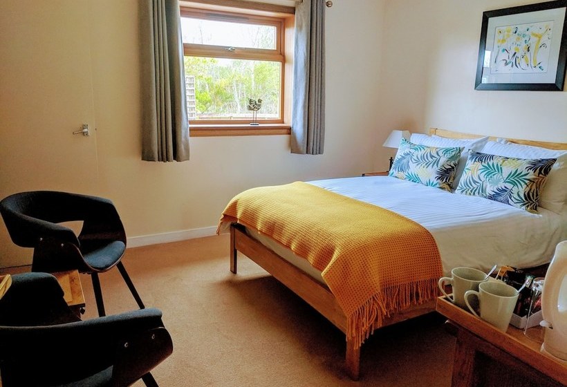 צימר Edderton Lodge