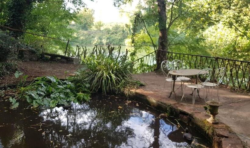 Bed and Breakfast Le Manoir Du Thouron