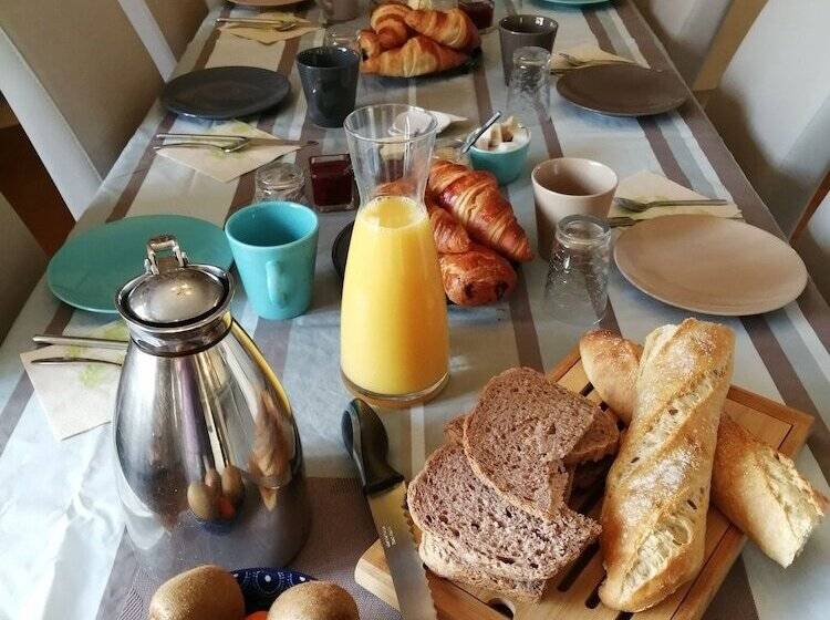 ベッドアンドブレックファースト Maison Du Canal