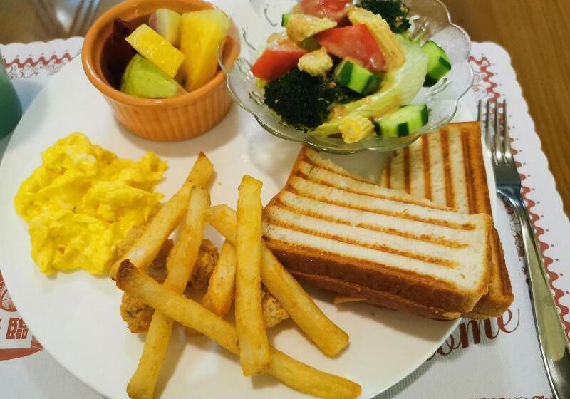 تختخواب و صبحانه Moonlight Fengqing Homestay