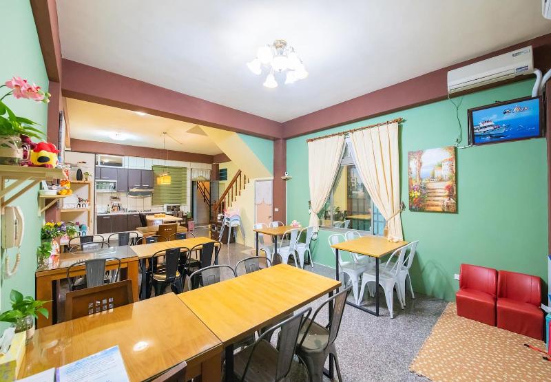 تختخواب و صبحانه Moonlight Fengqing Homestay