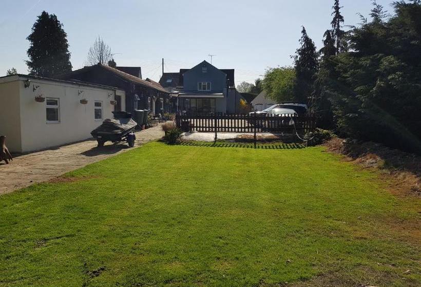 Bed and Breakfast Ottleys Guest House