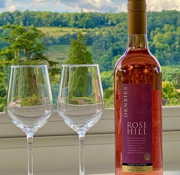 住宿加早餐 Ranmore Rise Retreat In The Surrey Hills