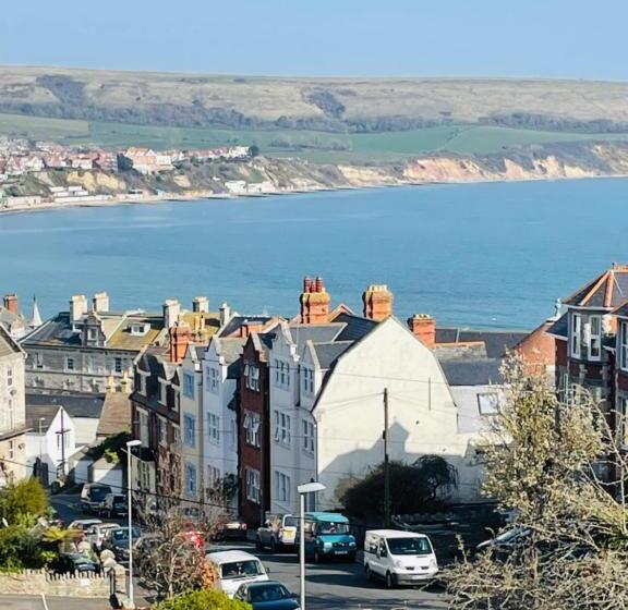 ベッドアンドブレックファースト The Limes