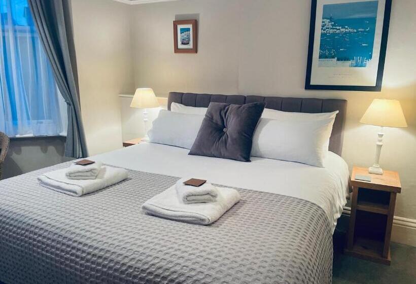 ベッドアンドブレックファースト The Limes