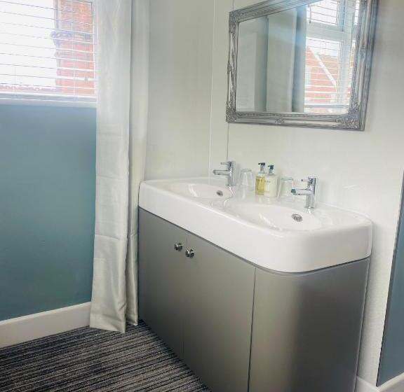 ベッドアンドブレックファースト The Limes