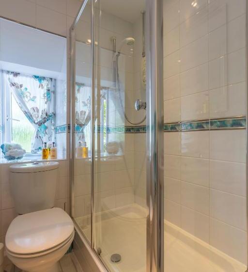 مبيت وإفطار The Old Coach House