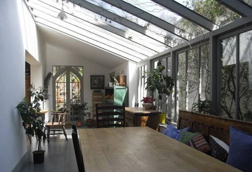 مبيت وإفطار Torridge House