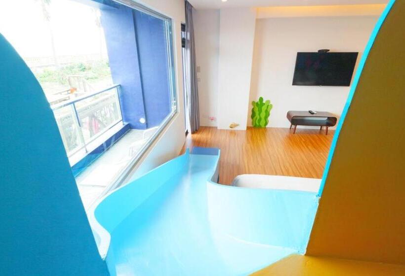 تختخواب و صبحانه Two Home Inn