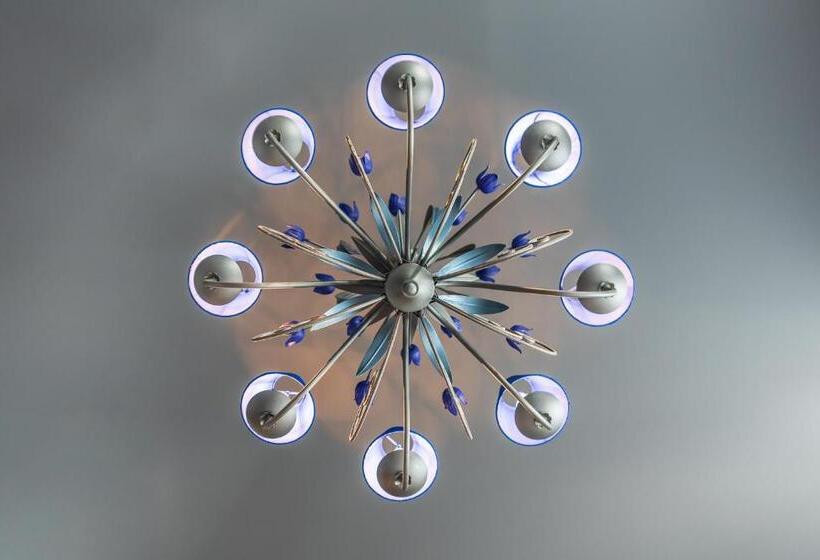 Brit Hotel Privilege Lisieux   La Villa Des Arts