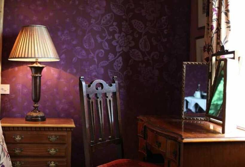 Cornfields Hotel & Restaurant