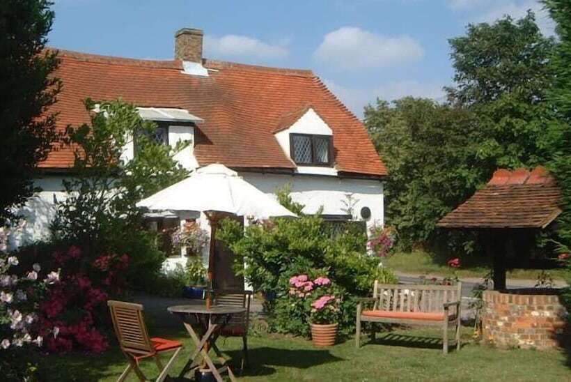 Cornfields Hotel & Restaurant