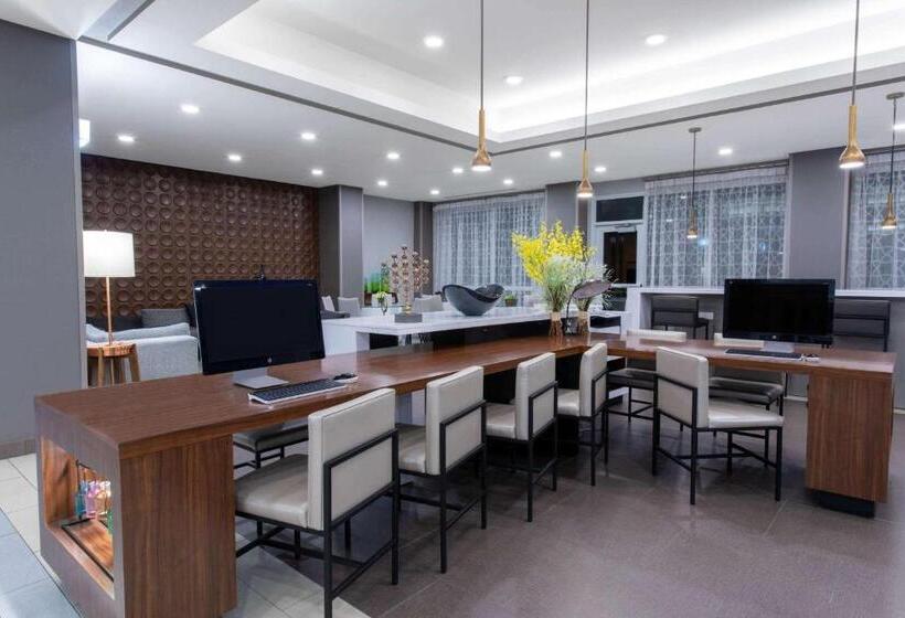 Hawthorn Extended Stay By Wyndham Loveland