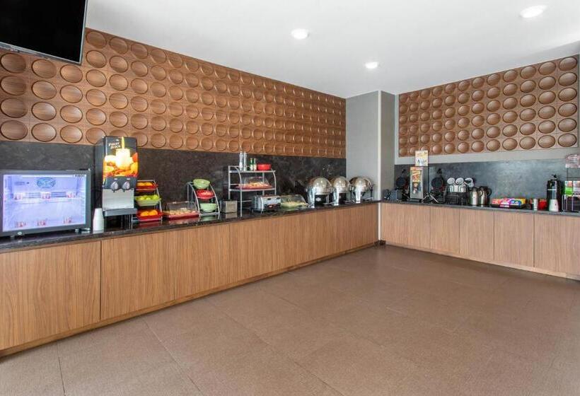 Hawthorn Extended Stay By Wyndham Loveland