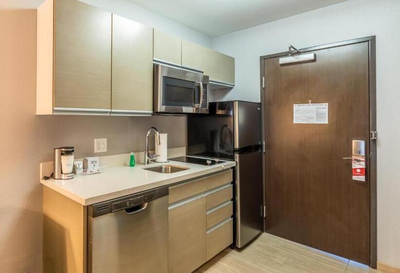 Hawthorn Extended Stay By Wyndham Loveland