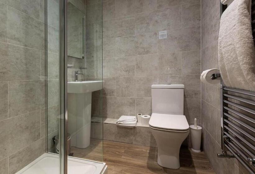 פונדק The White Swan