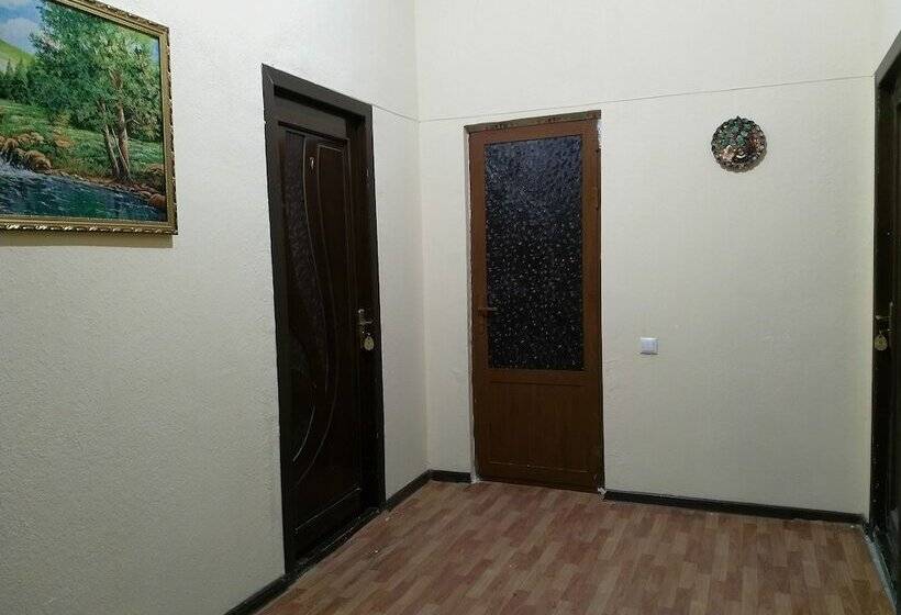 Hostel Mukarram
