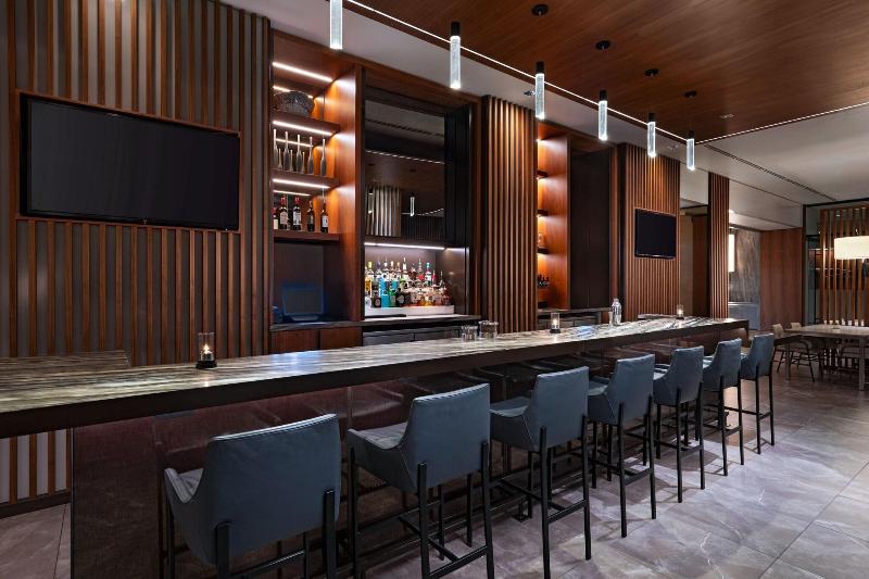 Ac Hotel By Marriott Houston Downtown