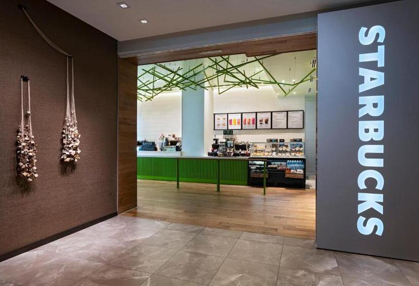 Ac Hotel By Marriott Houston Downtown