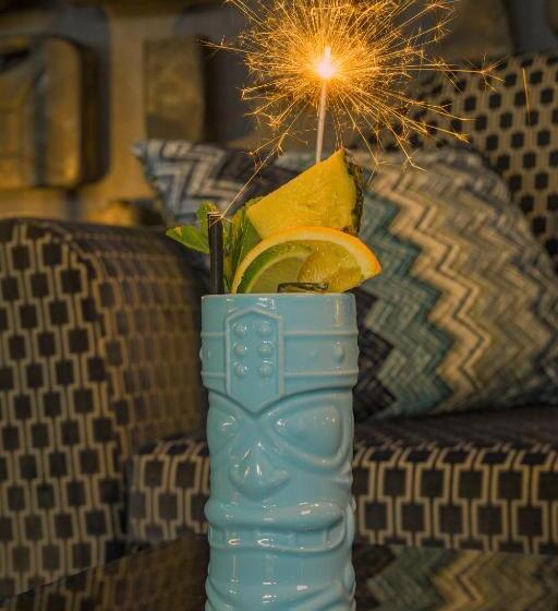 Отель Aloft Aberdeen Teca