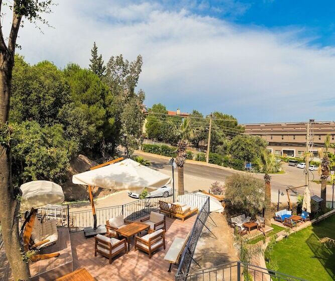 فندق Amossi̇a Elite Boutique