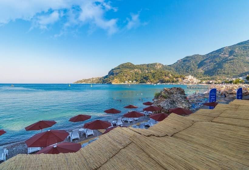 فندق Amossi̇a Elite Boutique