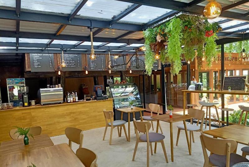 ホテル Bamboo Grove Chiang Mai