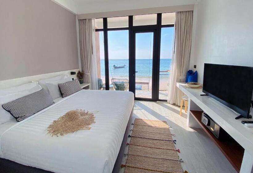 Blue Tao Beach Hotel   Sha Plus