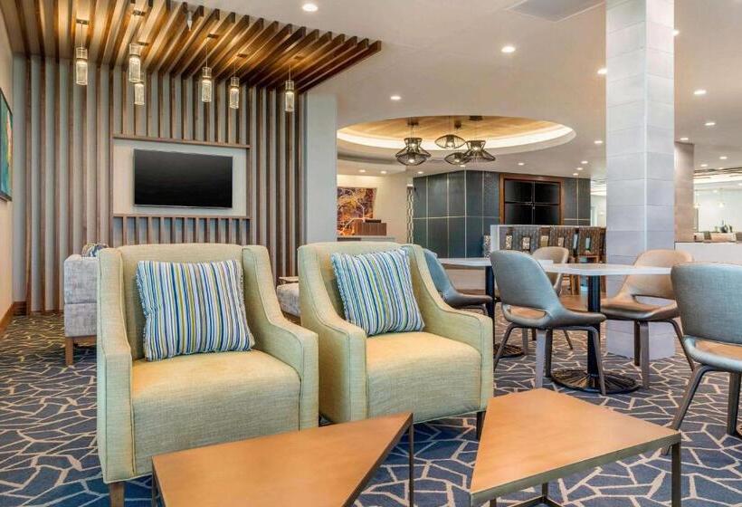 Cambria Hotel Davenport Quad Cities