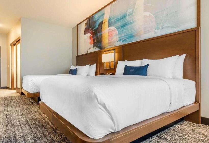 Cambria Hotel Davenport Quad Cities