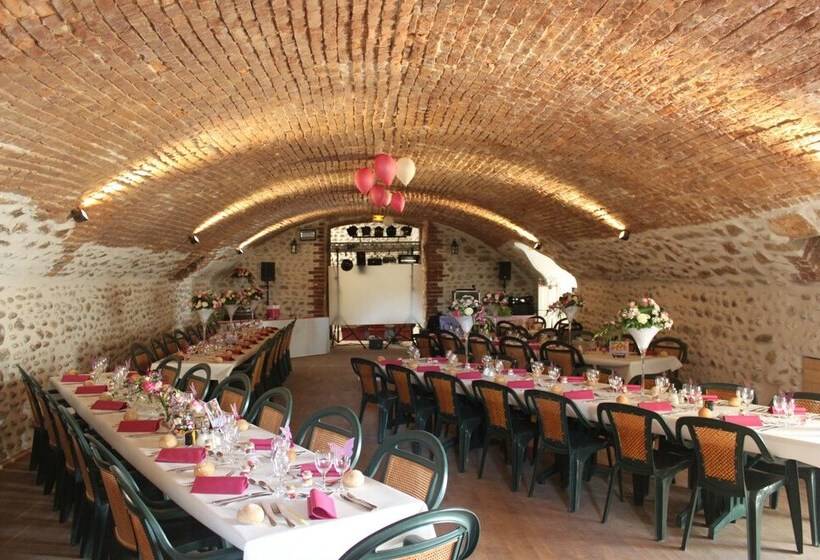 فندق Camping Domaine De Senaud