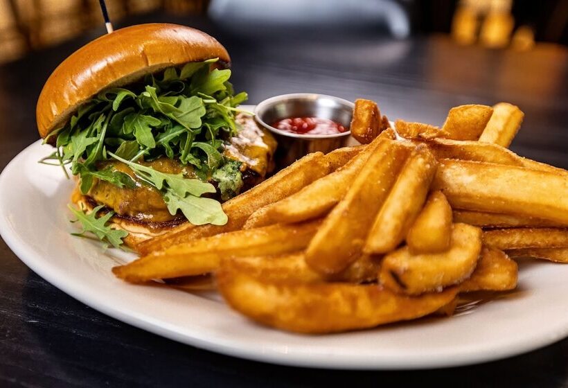 فندق Canopy By Hilton Ithaca Downtown